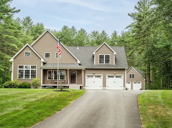 33 Massapoag Way, Dunstable, MA 01827