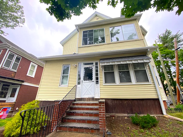 Watson St — Photo 32