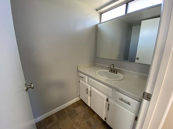 1/2 Bath Off Kitchen