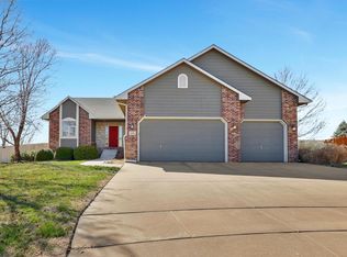 419 Quail Run Ct, Andover, KS 67002