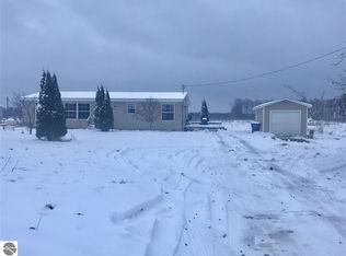 9233 W County Line Rd, Buckley, MI 49620