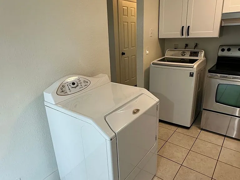 768 N Redwood Rd #12 — Photo 8