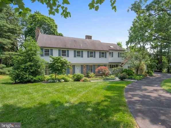 103 Flick Dr, Fort Washington, PA 19034