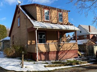 712 Laurel Ln, Brackenridge, PA