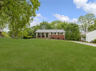 105 Warrencliff Dr, Monaca, PA 15061