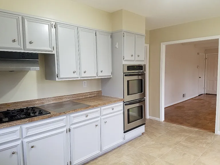 6004 Highboro Dr — Photo 12