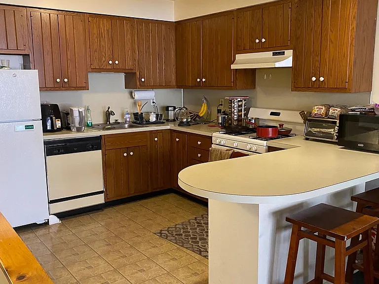 325 S Juniper St #2 — Photo 3