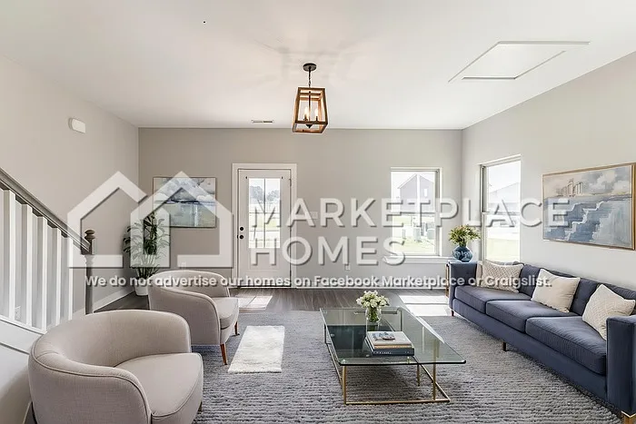 5 bed, 3.0 bath, 2124 sqft, $1,845 — Photo 2