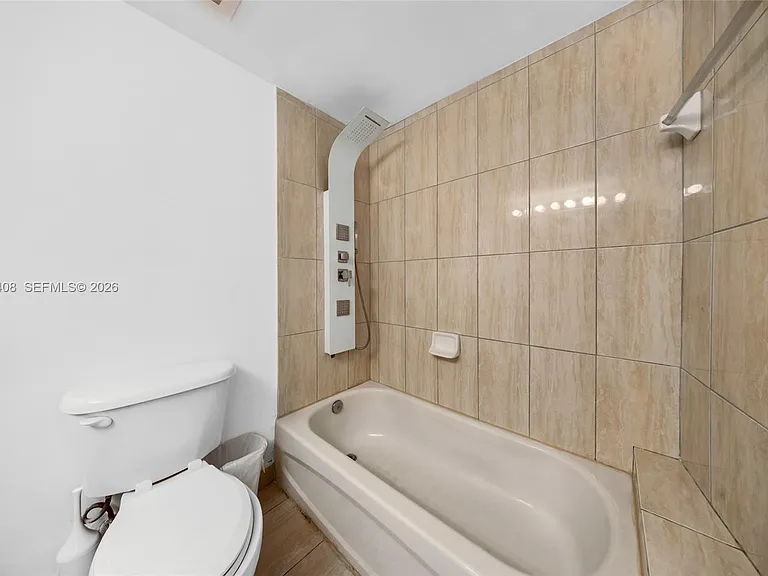1750 N Bayshore Dr #3308 — Photo 11