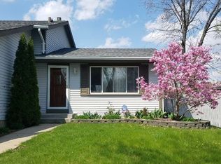 28 Abbeywood Dr, Romeoville, IL