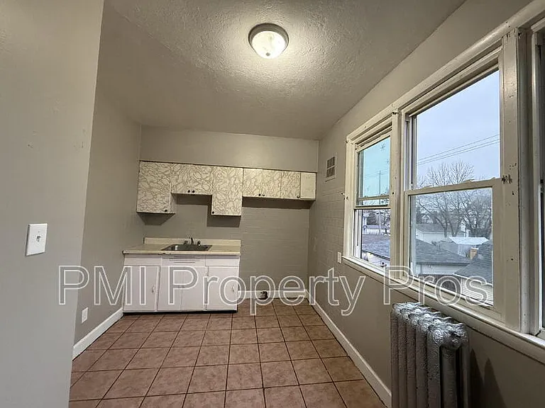 1560A S 7th St #UPPER REAR — Photo 6