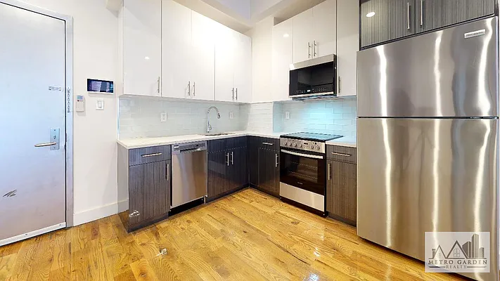 Rented by Metro Garden Realty NYC | media 37