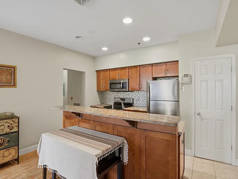 416 Grand St #3B — Photo 14