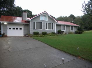 29 Riviera Dr, Carrollton, GA 30116