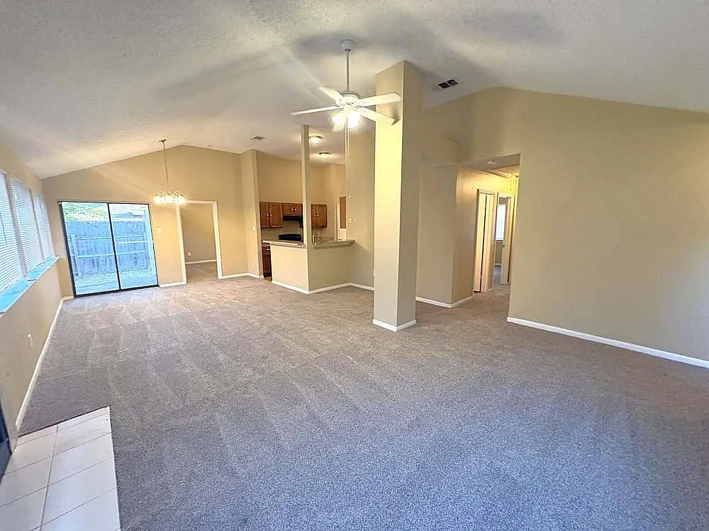 Building Photo - 6916 Sammy Cir