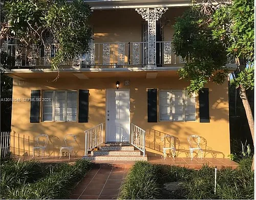 23 Majorca Ave #1 Photo 1