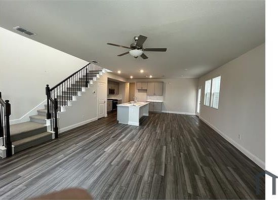 4th image of 2737 Acadia Dr