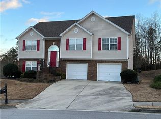 855 Chimney Trace Way, Lawrenceville, GA 30045