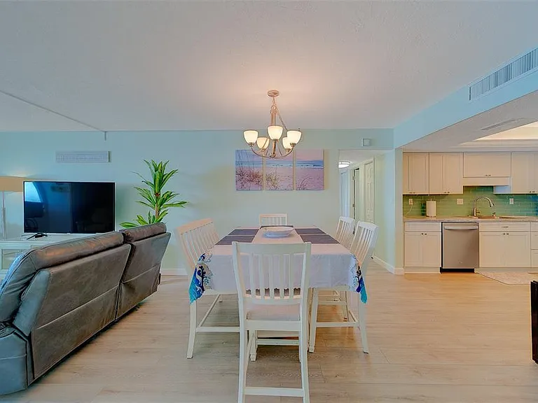 17920 Gulf Blvd #1205 — Photo 10