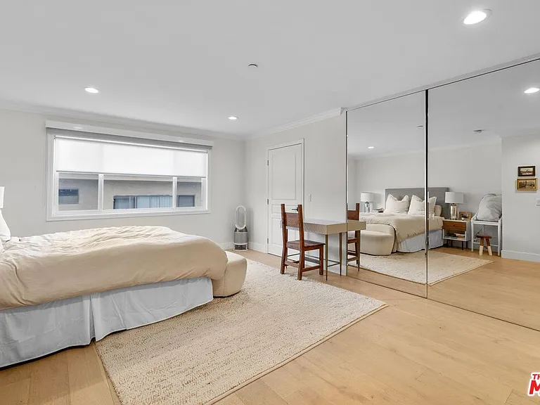 11842 Darlington Ave #201 — Photo 14