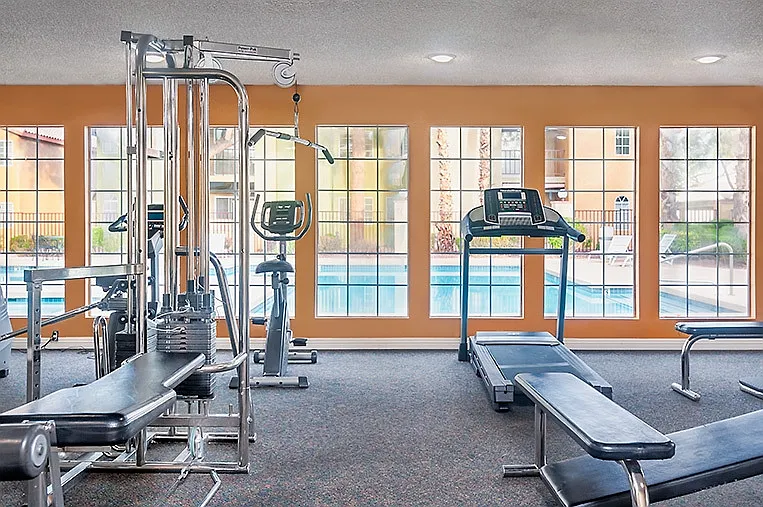 Hidden Cove Apartments — Photo 9