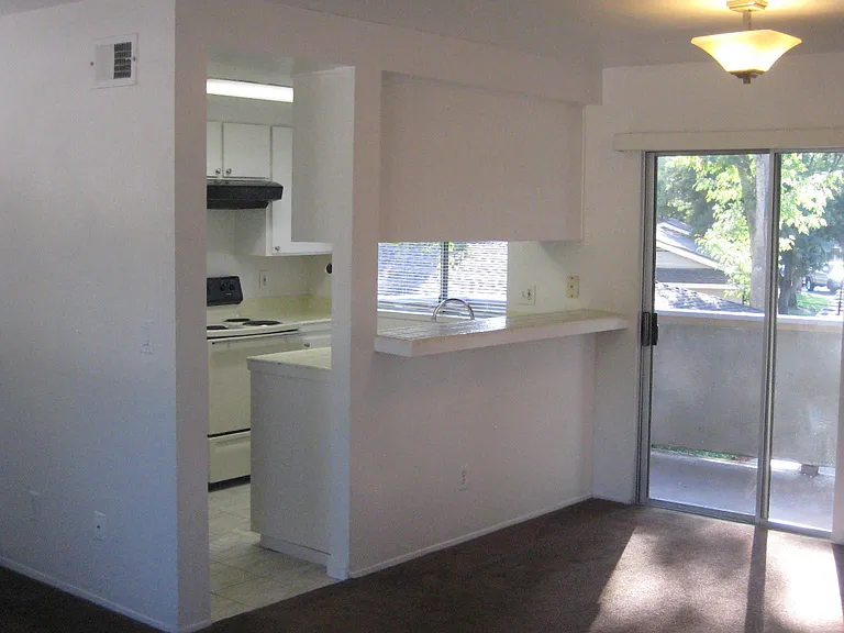 967 Amistad Pl — Photo 10