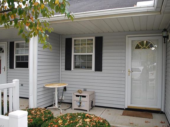 2nd image of 30911 Jasmine Ct