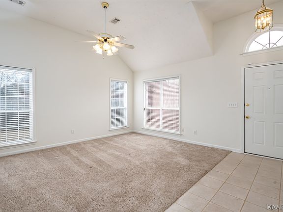 4th image of 700 Ryefield Ct