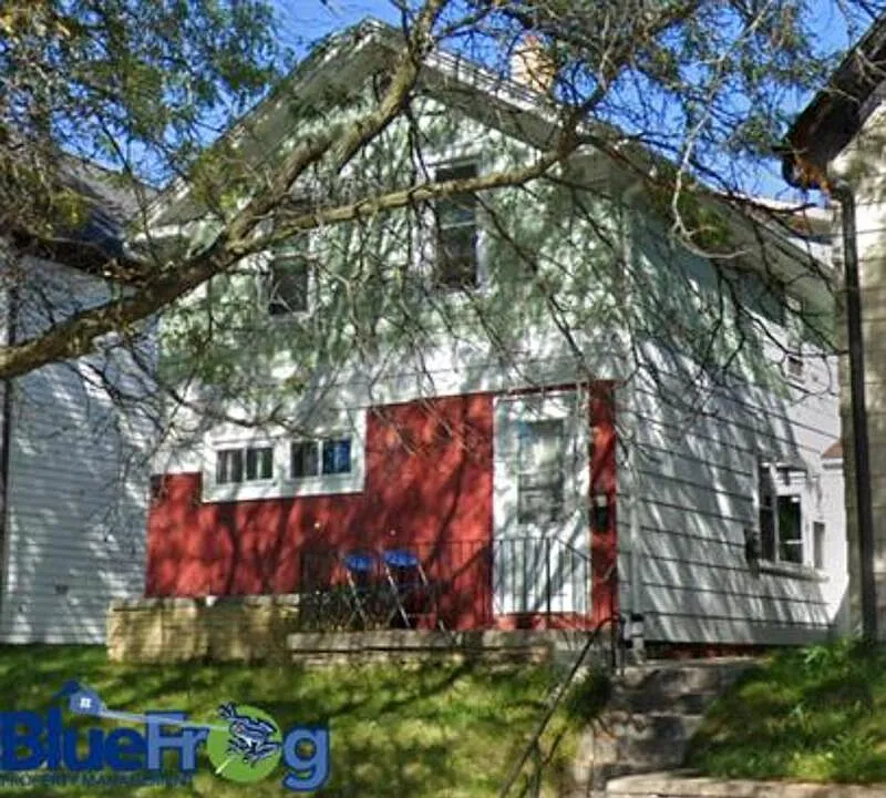 922-924 Erie Ave #924