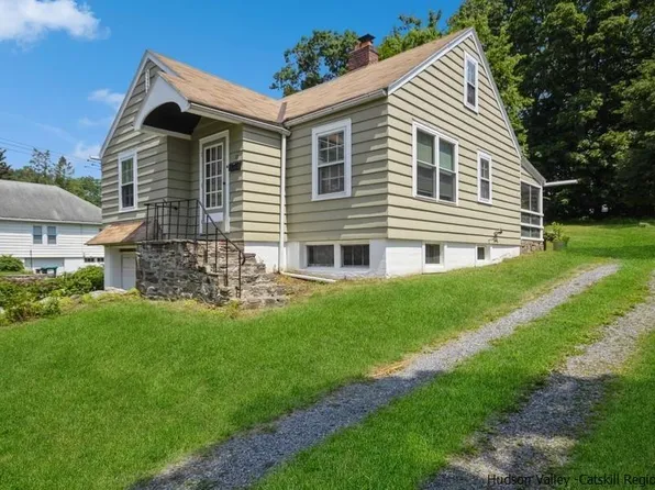 23 Grove Street, Highland, NY 12528