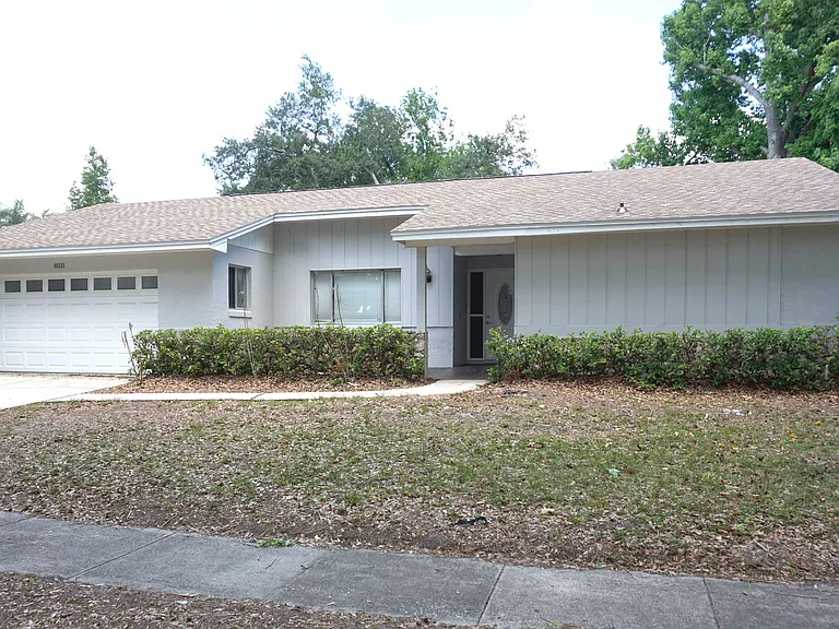 8511 Shady Glen Dr — Photo 2