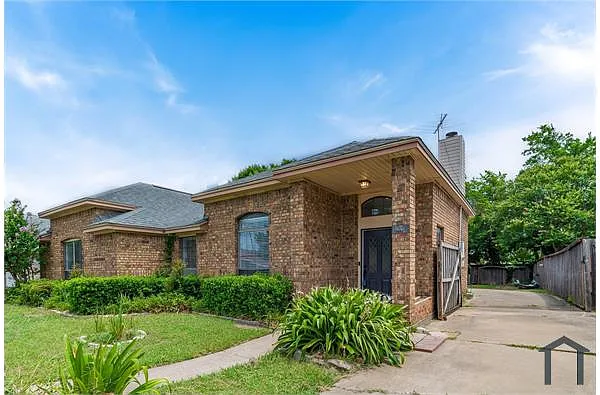 Building Photo - 6310 Azalea Dr