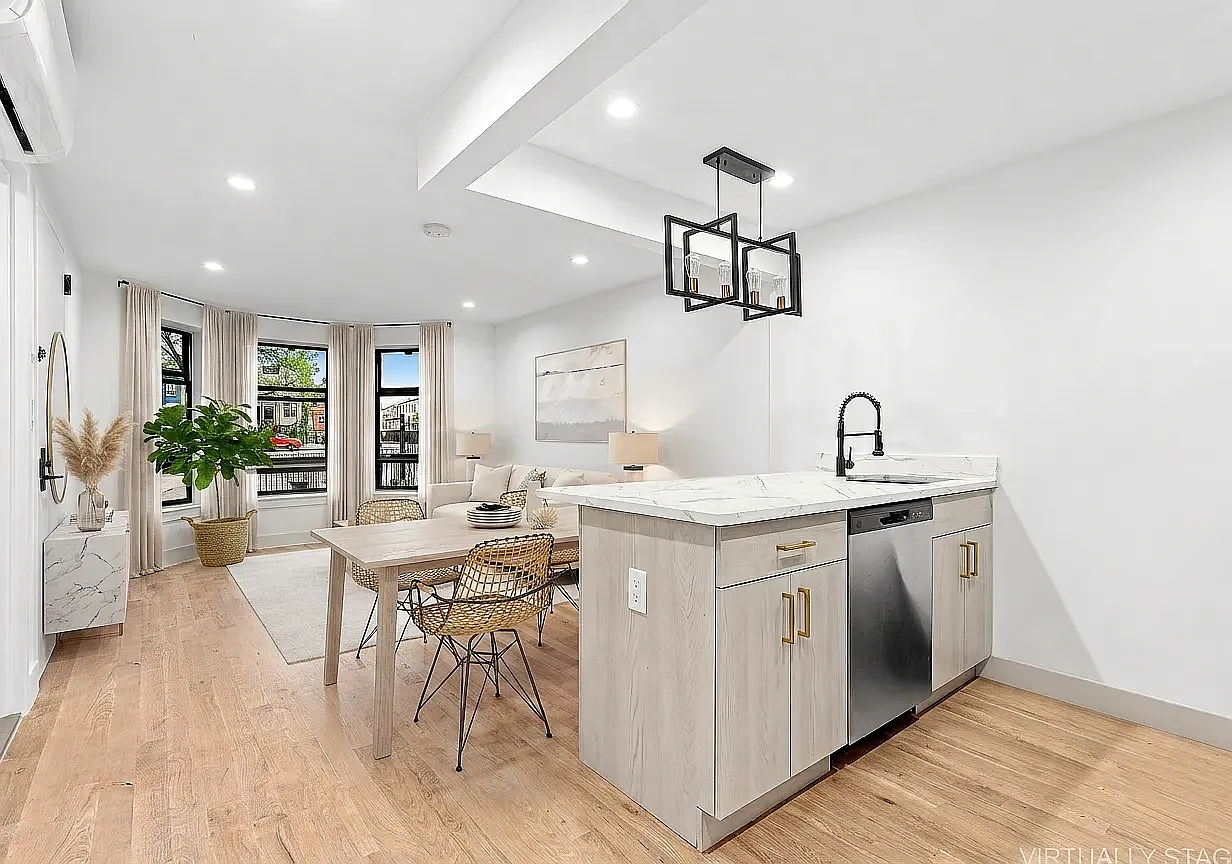 162 Cornelia Street — Photo 3