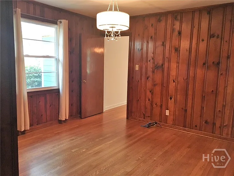 130 Andover Dr — Photo 10