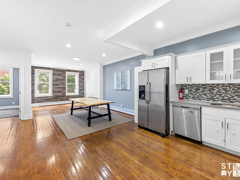 15 Aberdeen St #3 — Photo 1