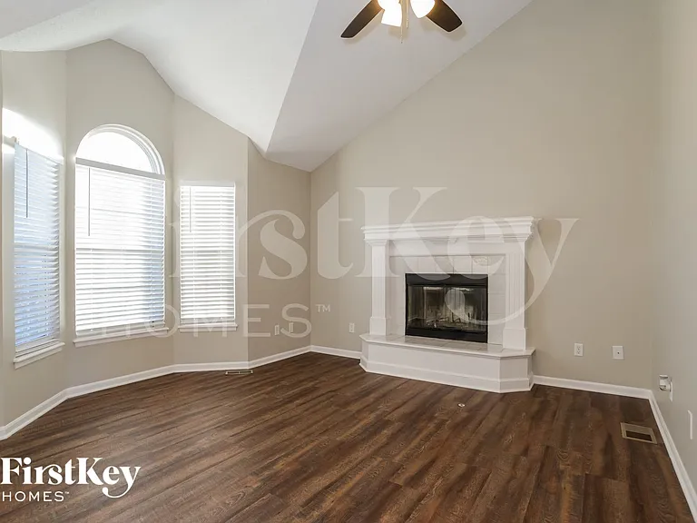 8810 NE 116th St — Photo 3