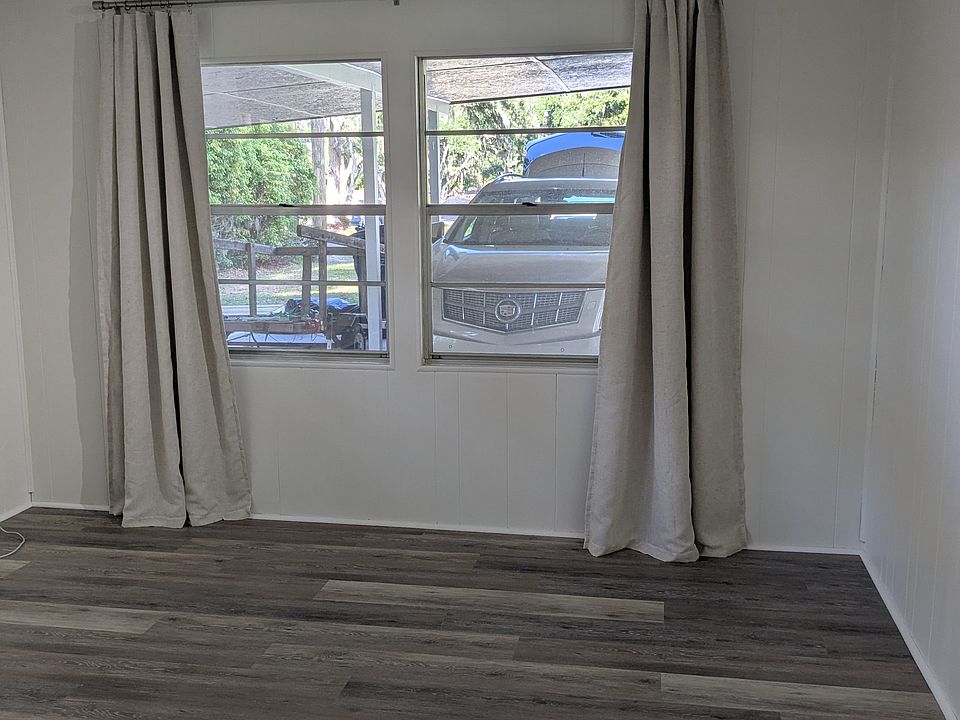 1st image of 5211 16th Ave E