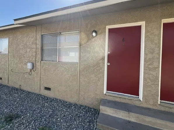 600 N Blackstone St APT 9, Tulare, CA 93274