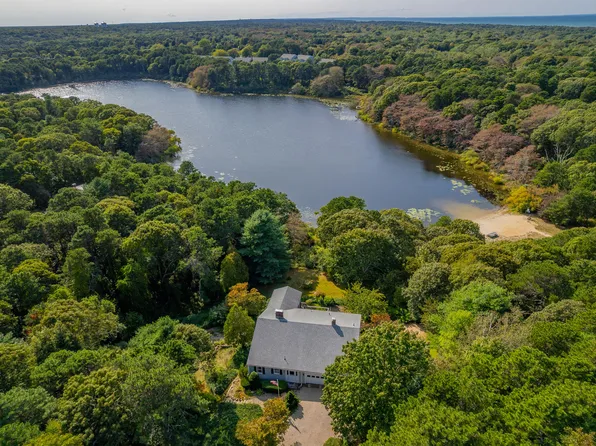 432 Blueberry Pond Drive, Brewster, MA 02631