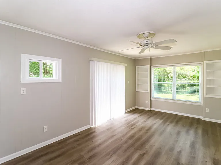 5447 Park Ave — Photo 11