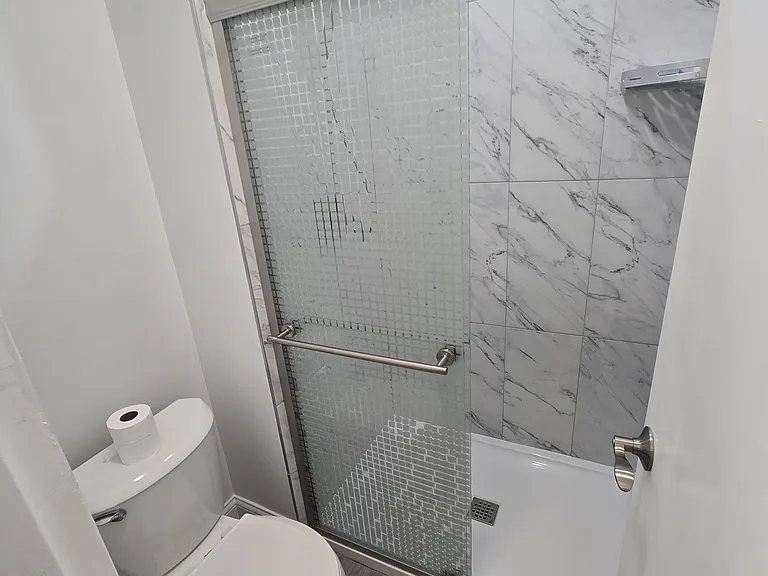 7502 Farmingdale Dr #102 — Photo 12