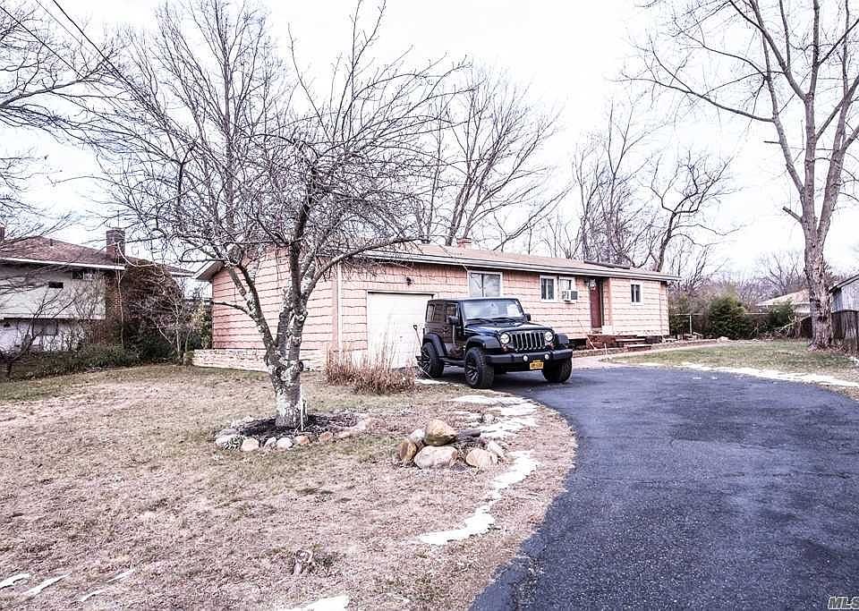 1st image of 361 Magnolia Dr