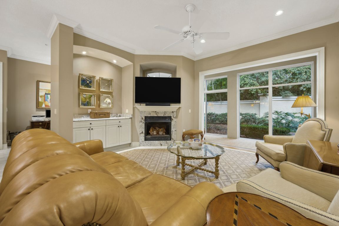 next background image