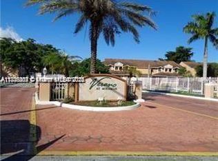 2184 SW 80th Ter, Hollywood, FL 33025