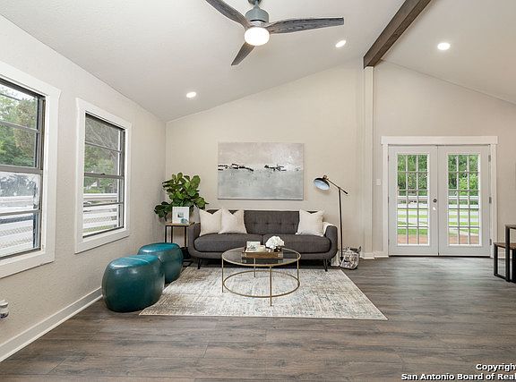 5th image of 624 Nopal St