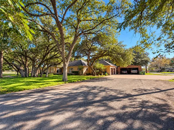 345 W Clinton St, Dublin, TX 76446