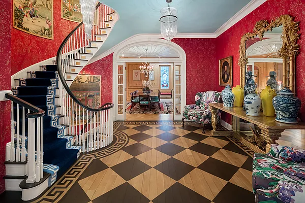 Sold by Modlin Group | media 10