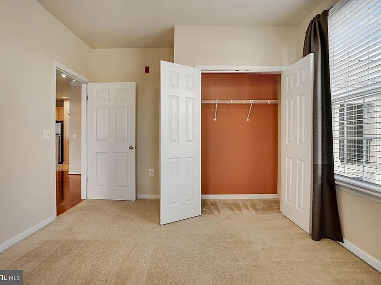 2465 Army Navy Dr #1-317 — Photo 17