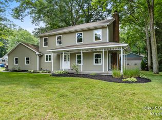7335 Hidden Forest Dr, Hudsonville, MI
