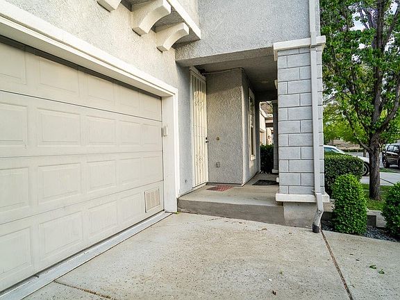 3rd image of 3116 Tolliver St